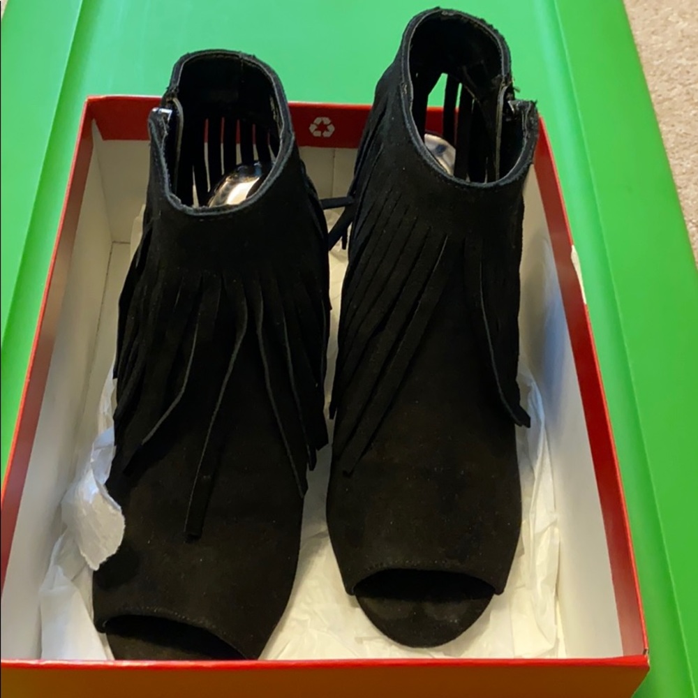 Black fringe heeled booties